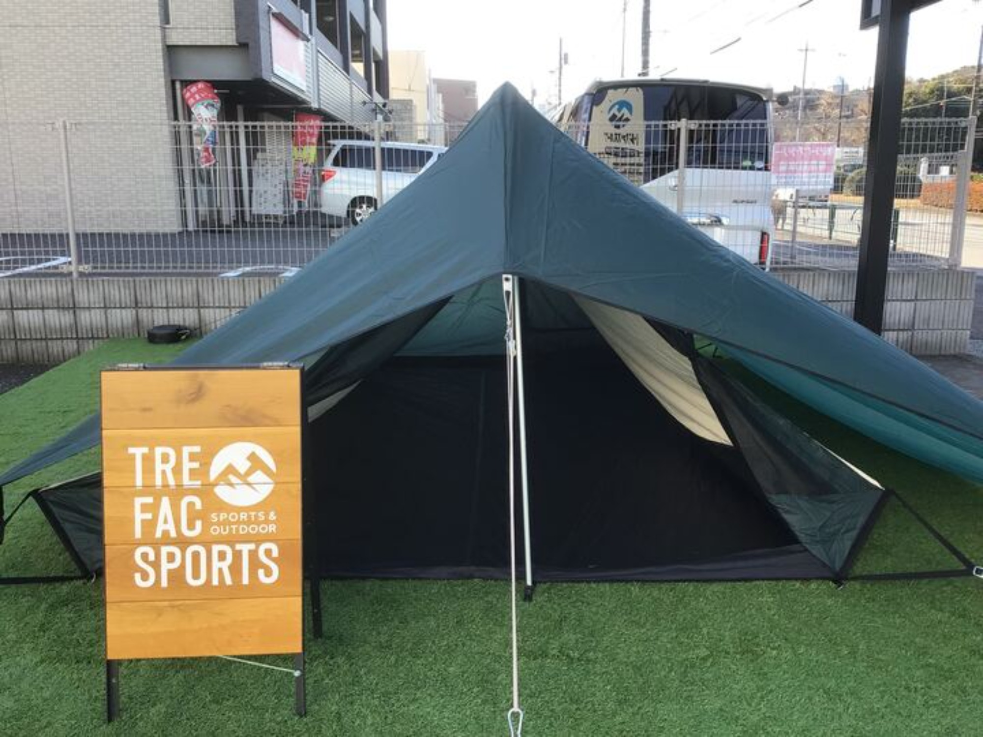 キャンプサイトで個性が光る美しいテント！【ノルディスク ファクシー4