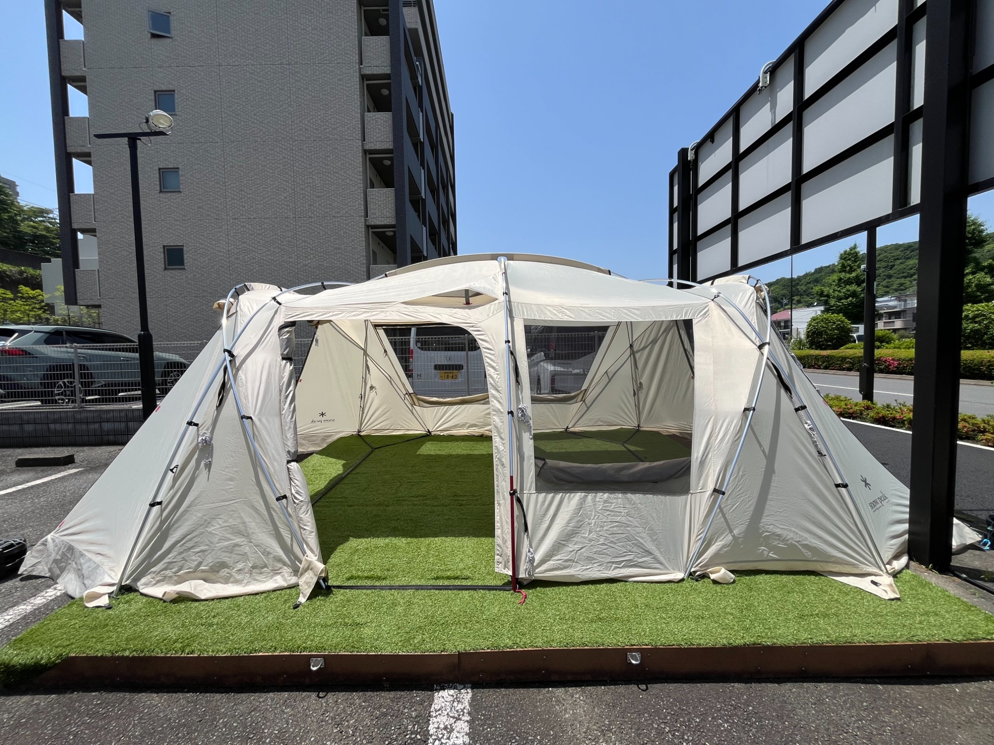 あの定番モデルをリサイズ！スノーピークのランドロックMアイボリー