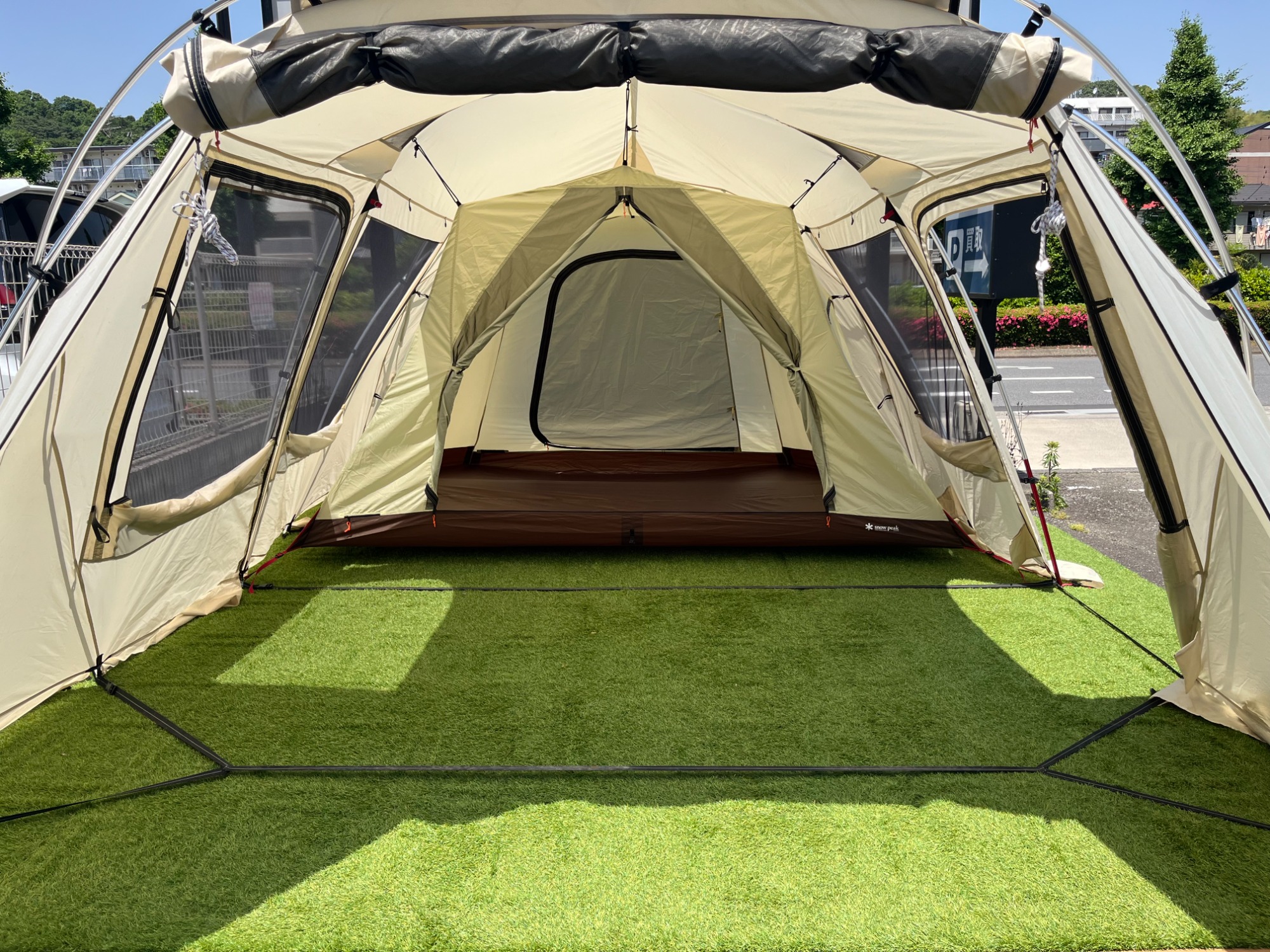 あの定番モデルをリサイズ！スノーピークのランドロックMアイボリー