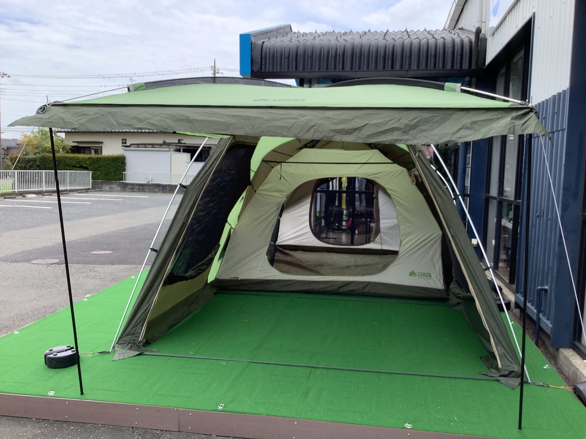 オールシーズン対応の大型テント【LOGOS・neos3ルームドゥーブルXL-BJ