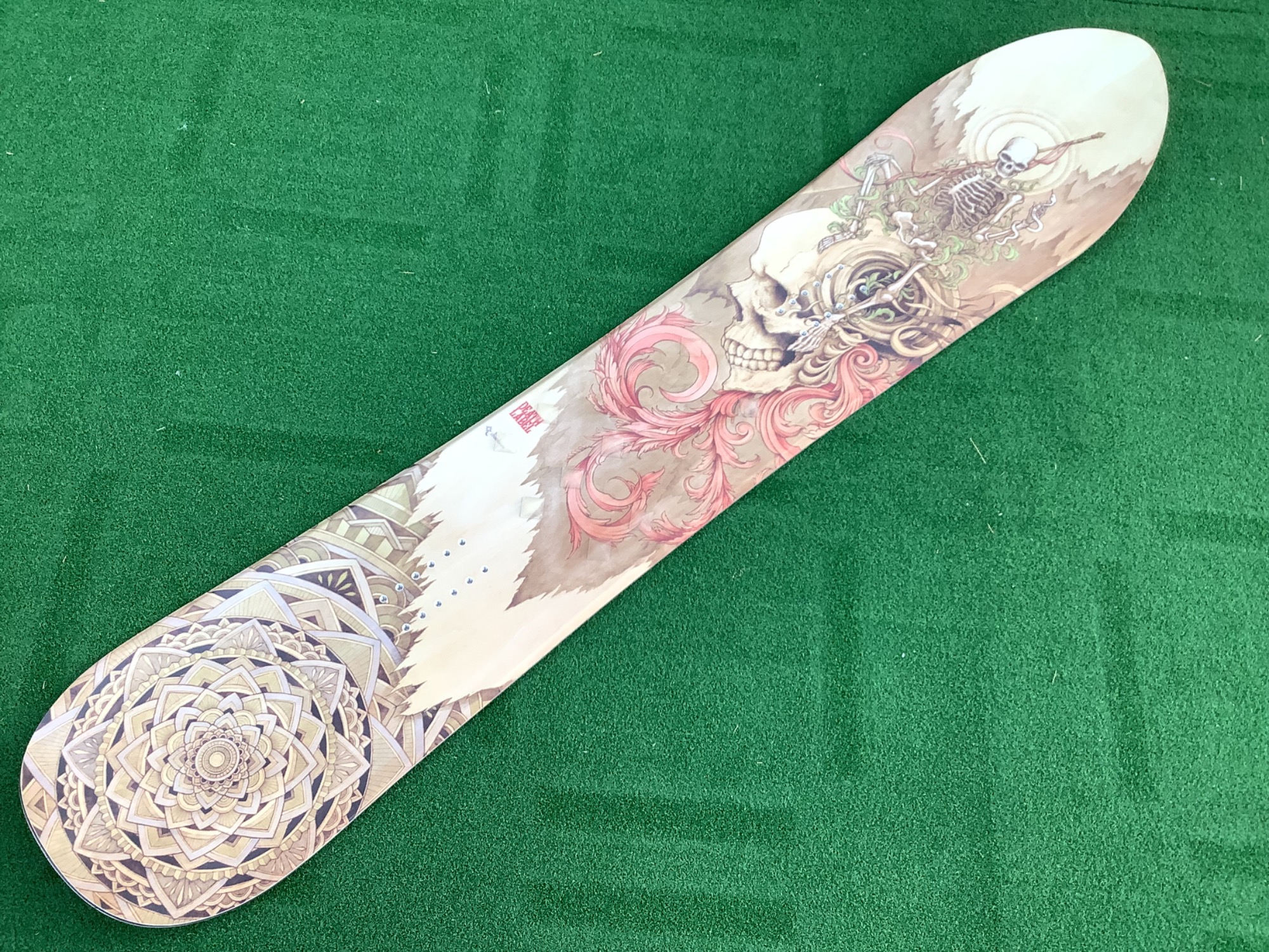 デスレーベルのドリフターリミテッド158cmが入荷。[2023.09.03発行