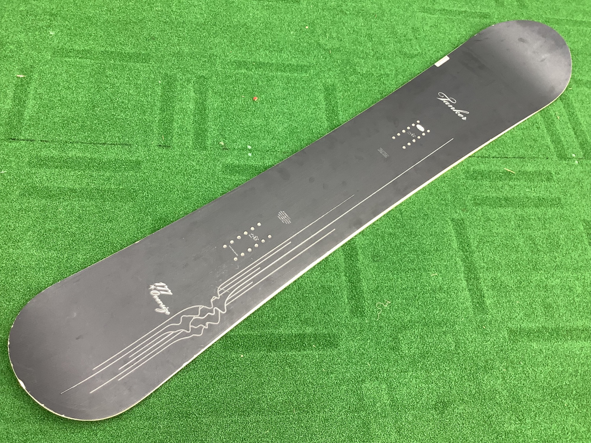 優雅にパウダーを楽しめるロングボード！Rad AirのTanker177Over入荷