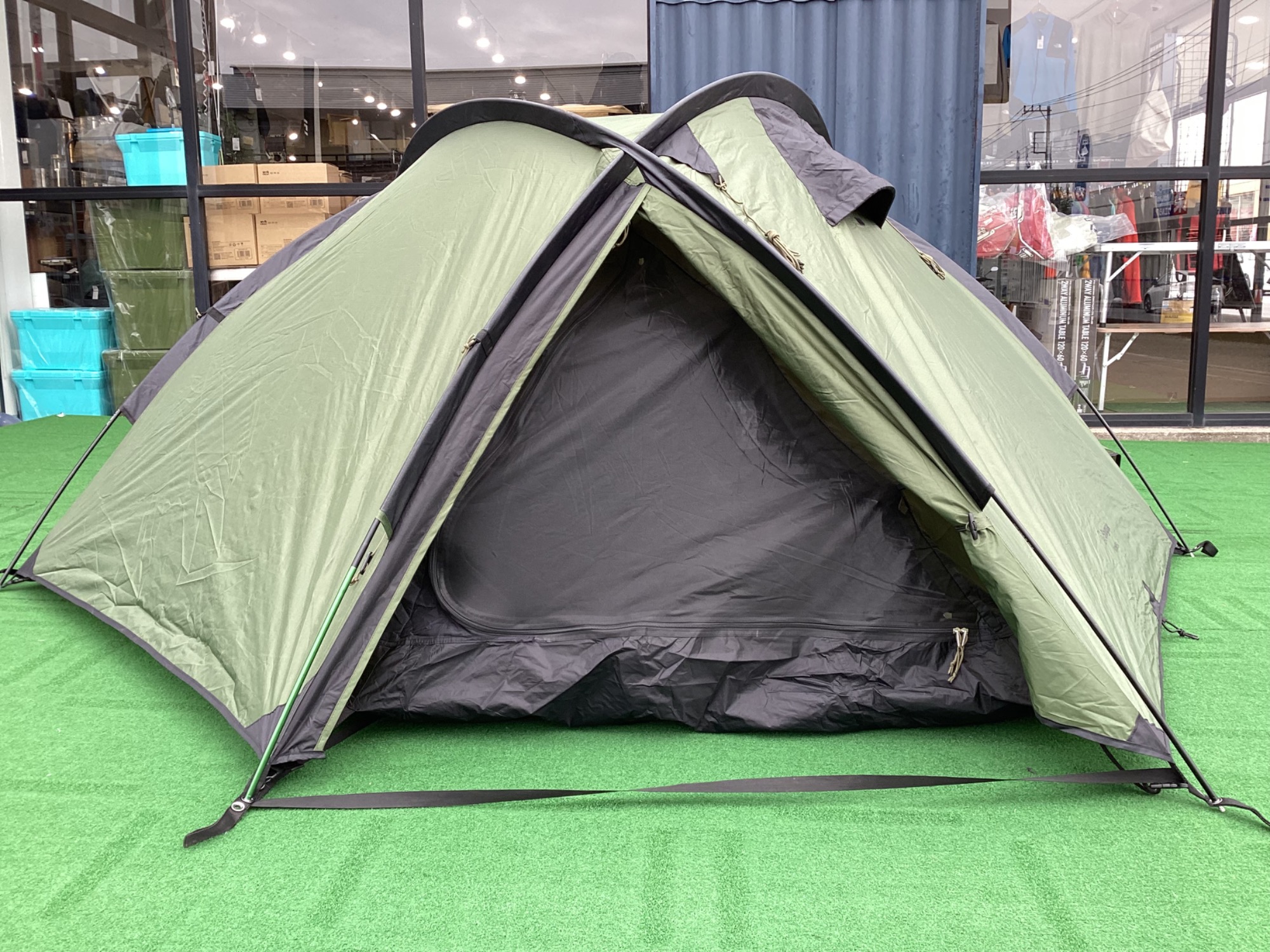 様々なキャンプスタイルに合う！スナグパックのドームテント、バンカー