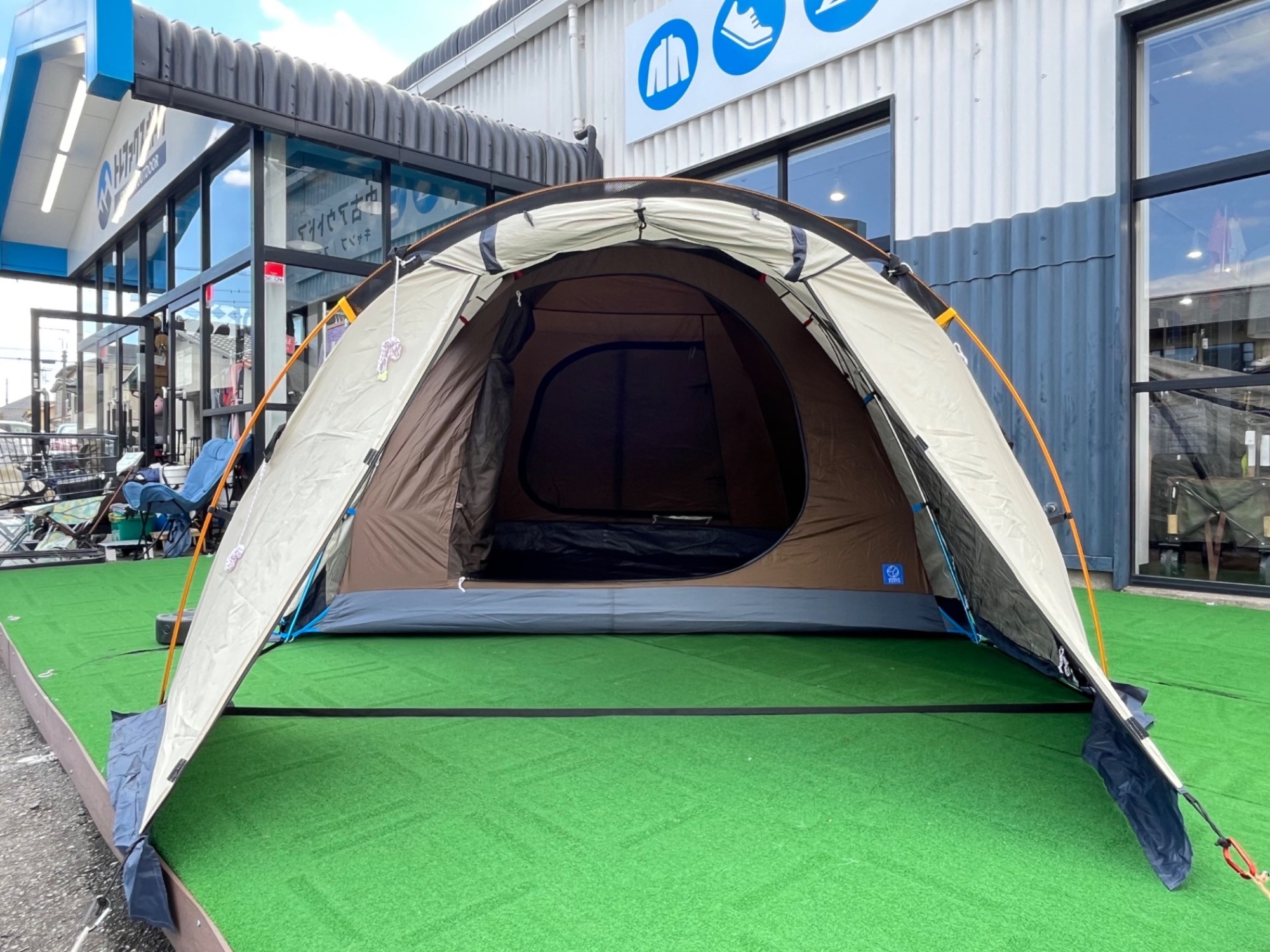 初心者におすすめ】一人でも立てやすく快適な広さ！アースドーム240