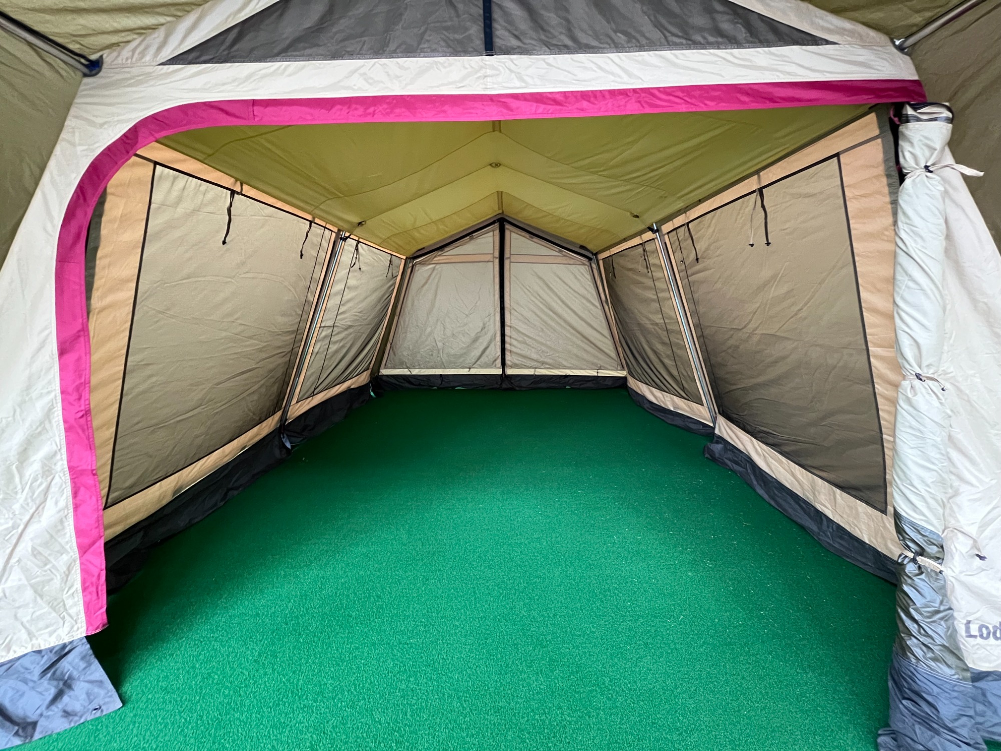 オールシーズン使える！快適空間を持つオガワのロッジシェルターⅡ