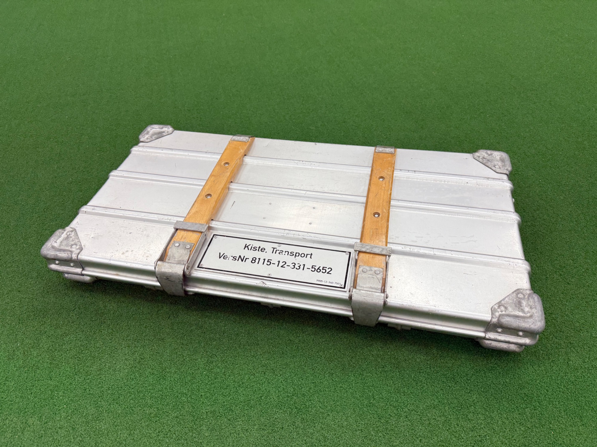 新年一発目！】Zarges(ツァーゲス)のヴィンテージアルミコンテナのご