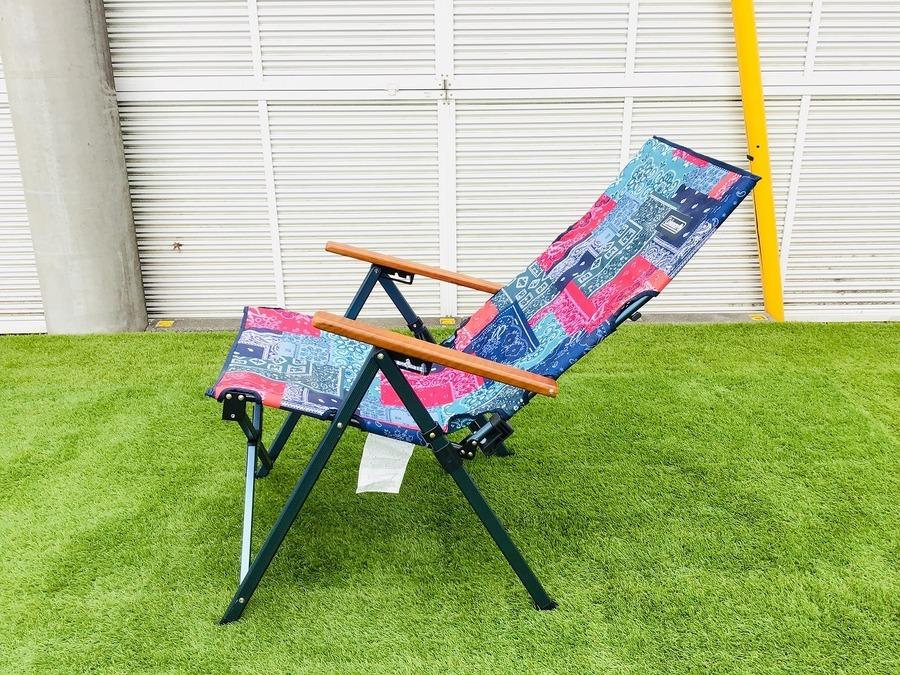 Coleman(コールマン)×BEAMS(ビームス)のバンダナ柄レイチェアが入荷