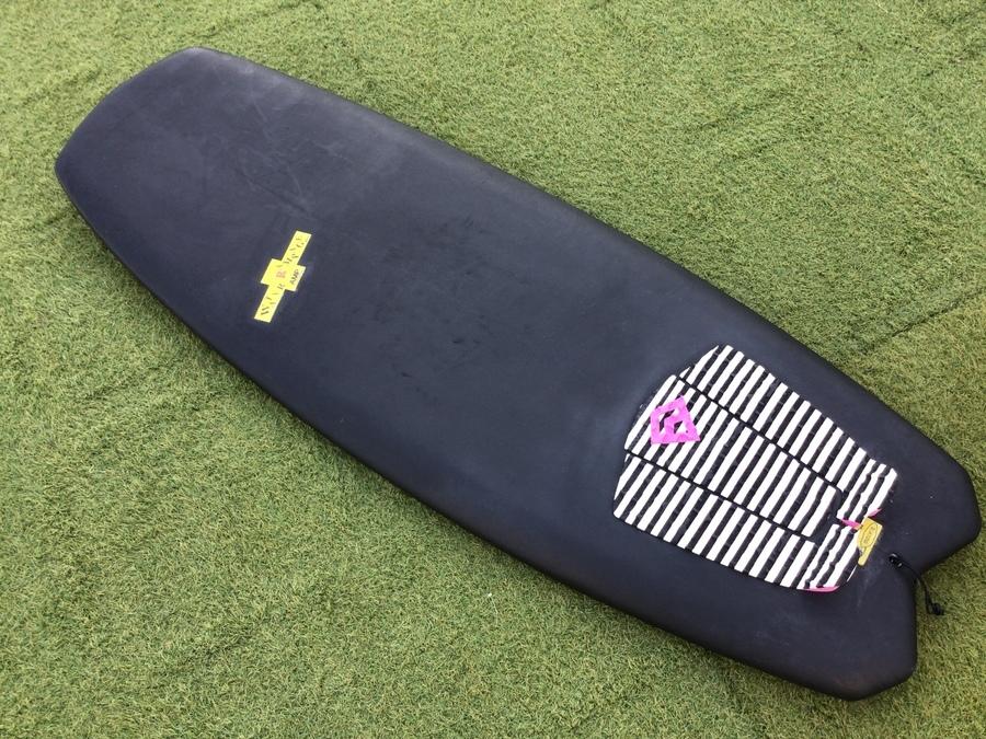 当店在庫のサーフボードのご案内です！WATER RAMPAGE（ウォーターラン