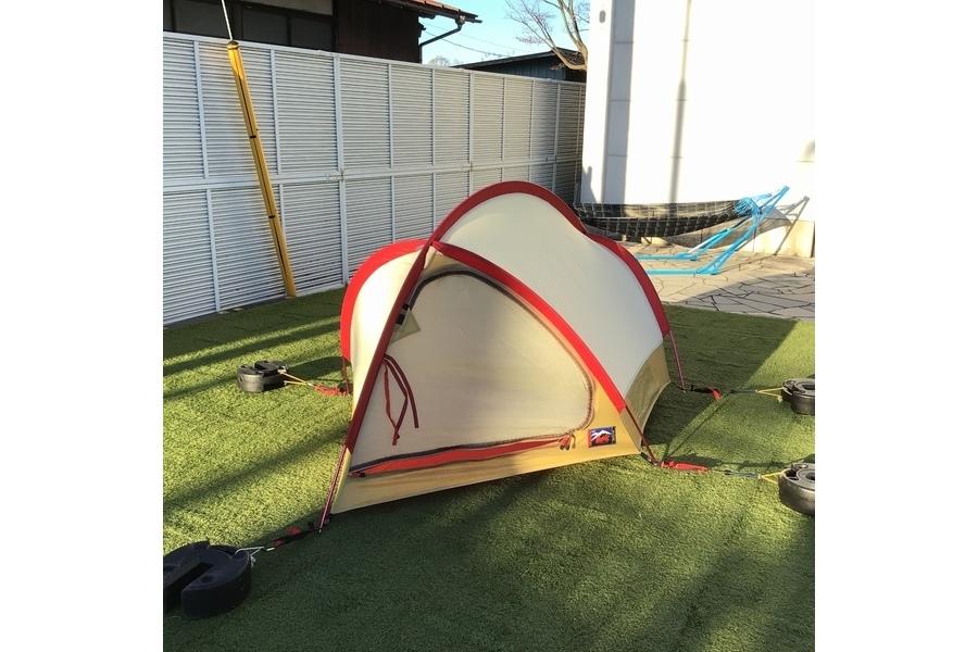 フレームの曲線美が美しい伝説のテントブランドのMOSS(モス)からHOOPED