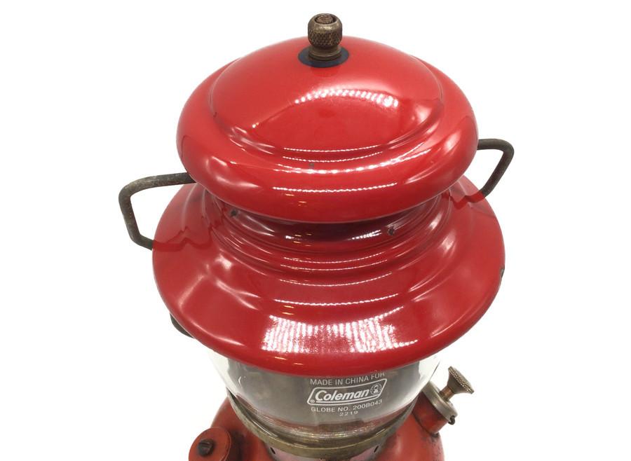 ヴィンテージランタンの王道。Coleman(コールマン)の200A レッド