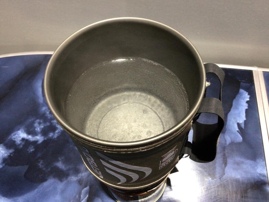 湯沸かしに特化したジェットボイル！ソルチタニウムの驚きの速さ