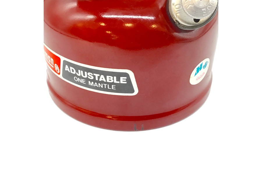 短い期間でのみ製造されたColeman(コールマン)の286Aのレッドモデルを