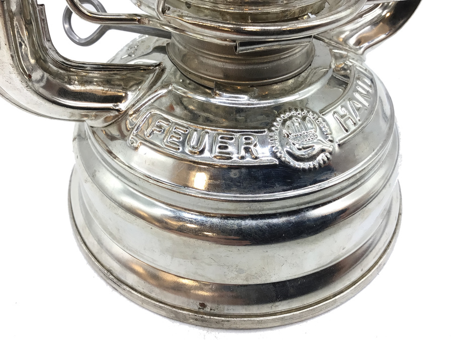 現行のジンクとは違い光沢のある錫メッキカラー！FEUERHAND