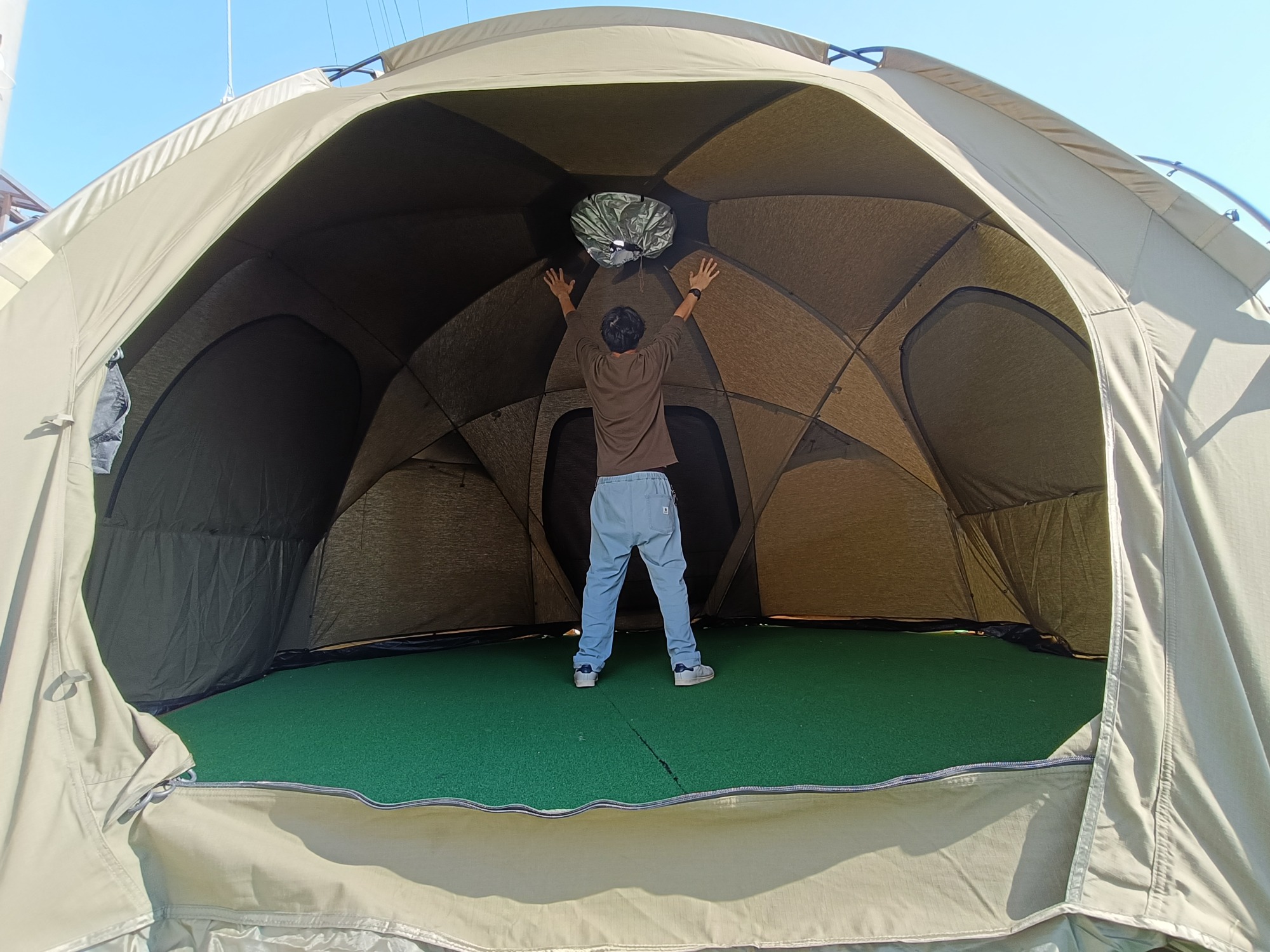 日本はまだまだ見ない1953 CAMPER'S KHANのTenker Dome Tentをご紹介
