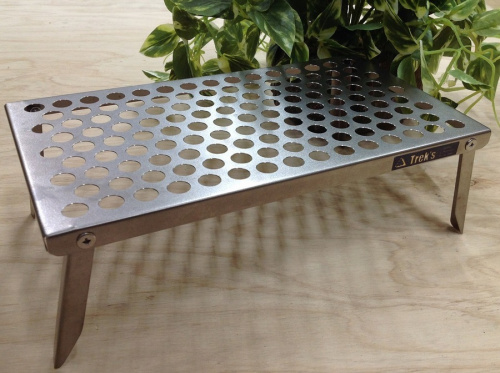 軽量すぎて頑丈なTREK`S（トレックス）の登山用アウトドアテーブルが