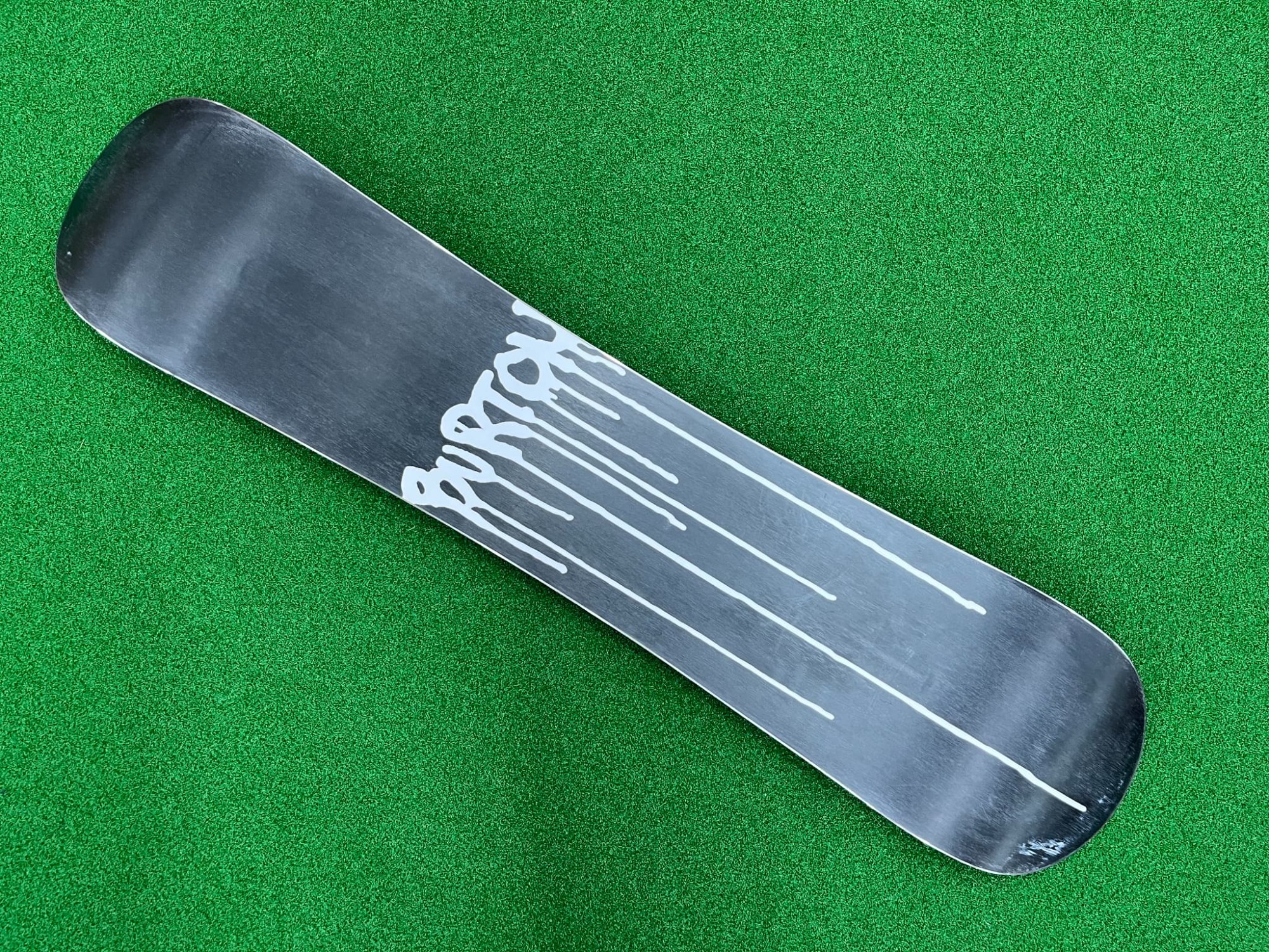 FNTC」「BURTON」「JONES」など、人気板3枚紹介！！[2023.11.20発行