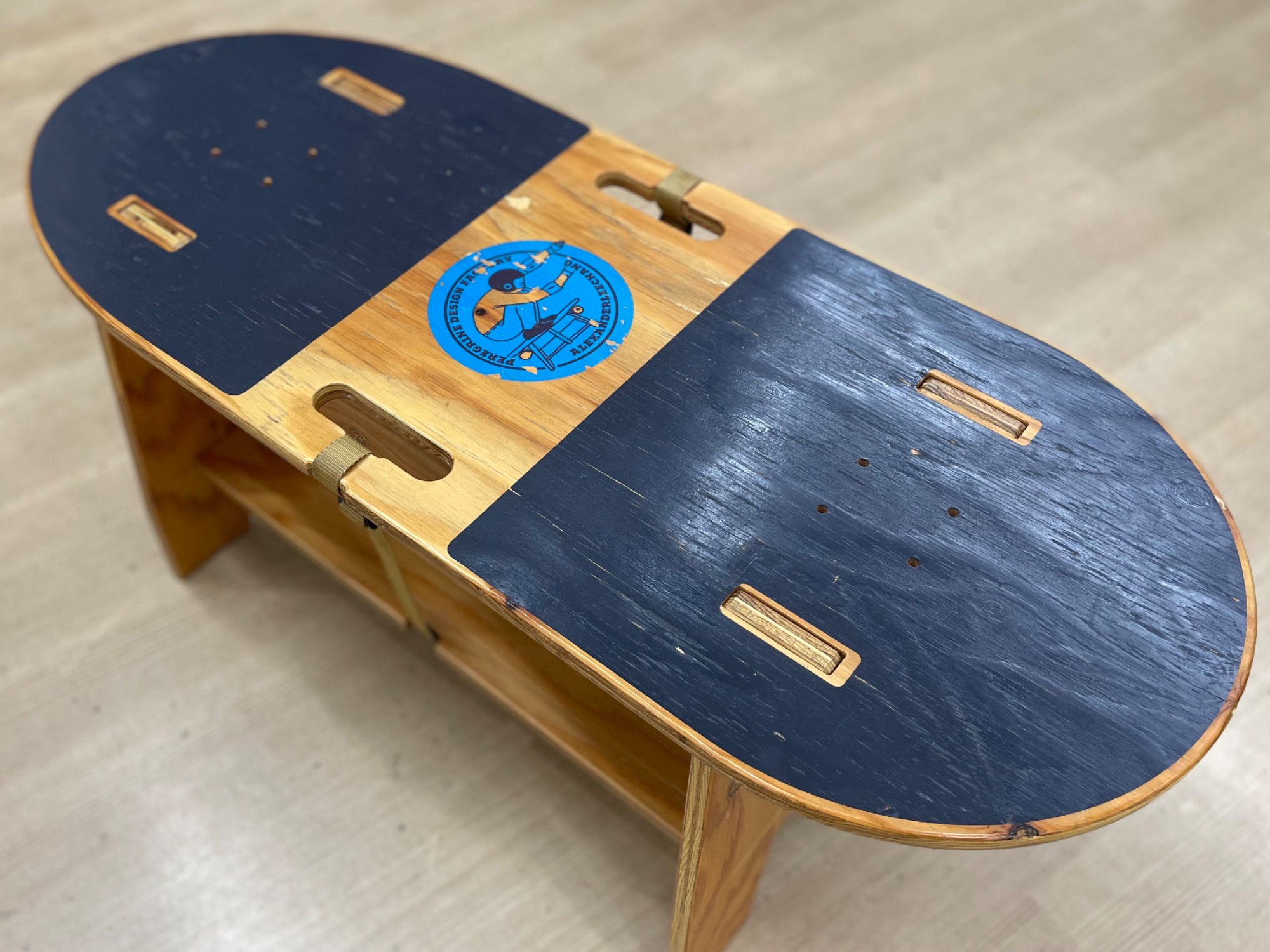 限定100脚？！日・米・英の共同制作【SK8 TABLE】ビーバーコラボ