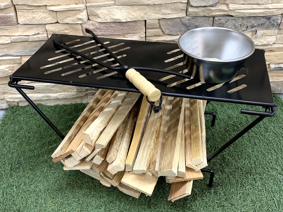 ベルモント・アイアンシリーズ】 アイアン薪ラック入荷しました