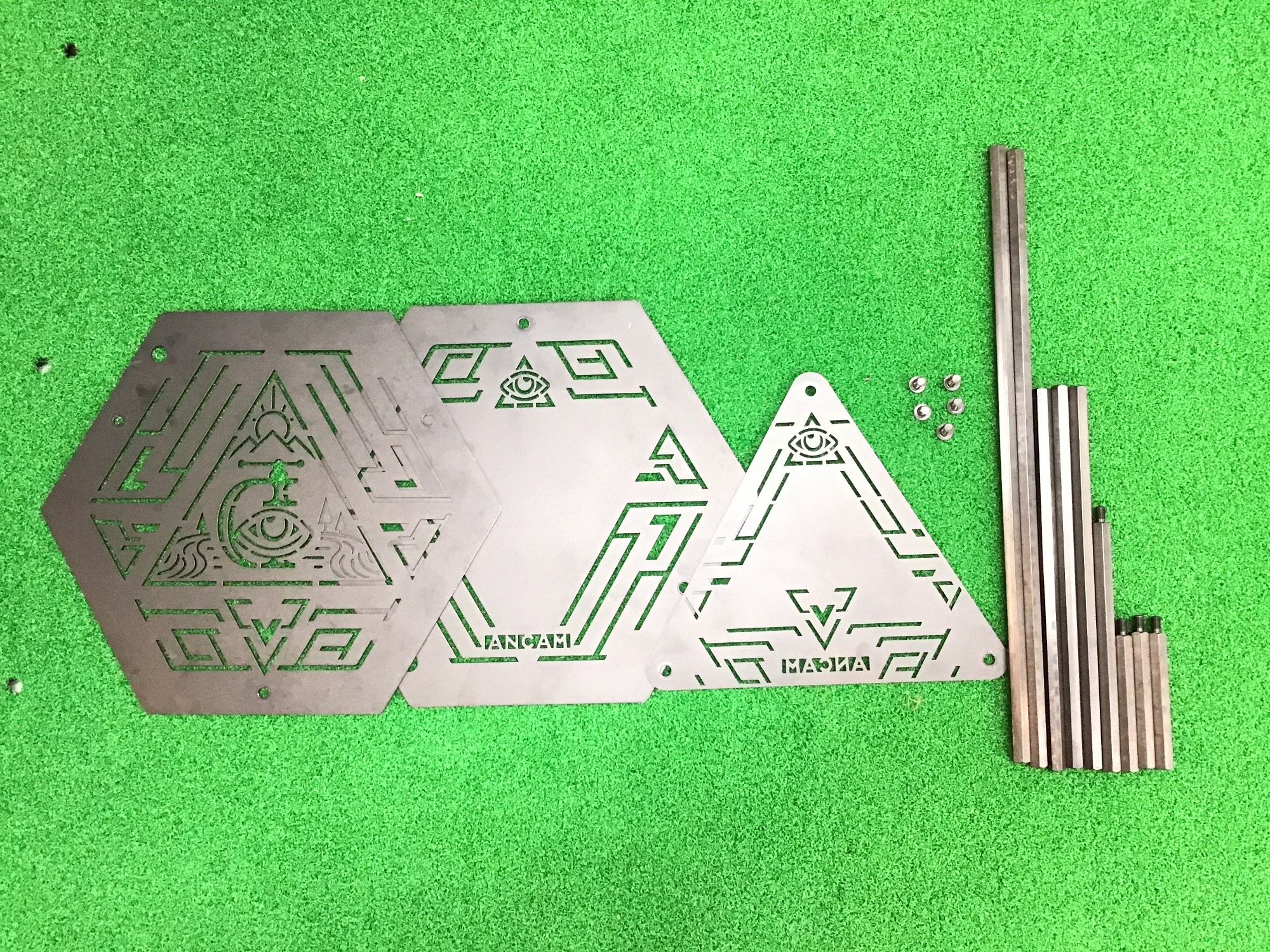 DEVISE WORKS（デバイスワークス）別注のメタヘキテラックと