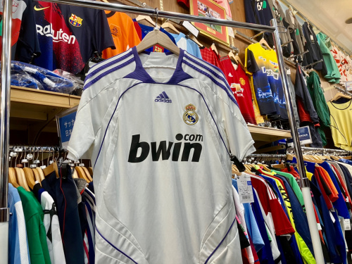 レアル・マドリード】07-08シーズンのリーグ優勝記念ユニフォームをご