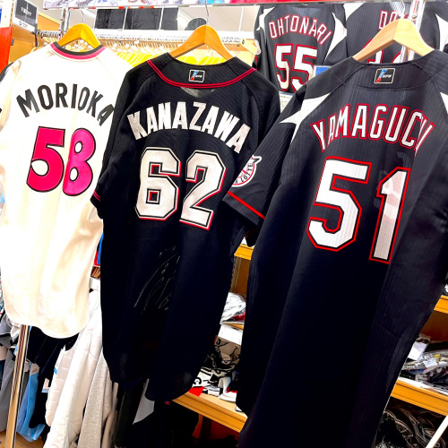 千葉ロッテマリーンズのプロコレユニフォームが大量入荷しました