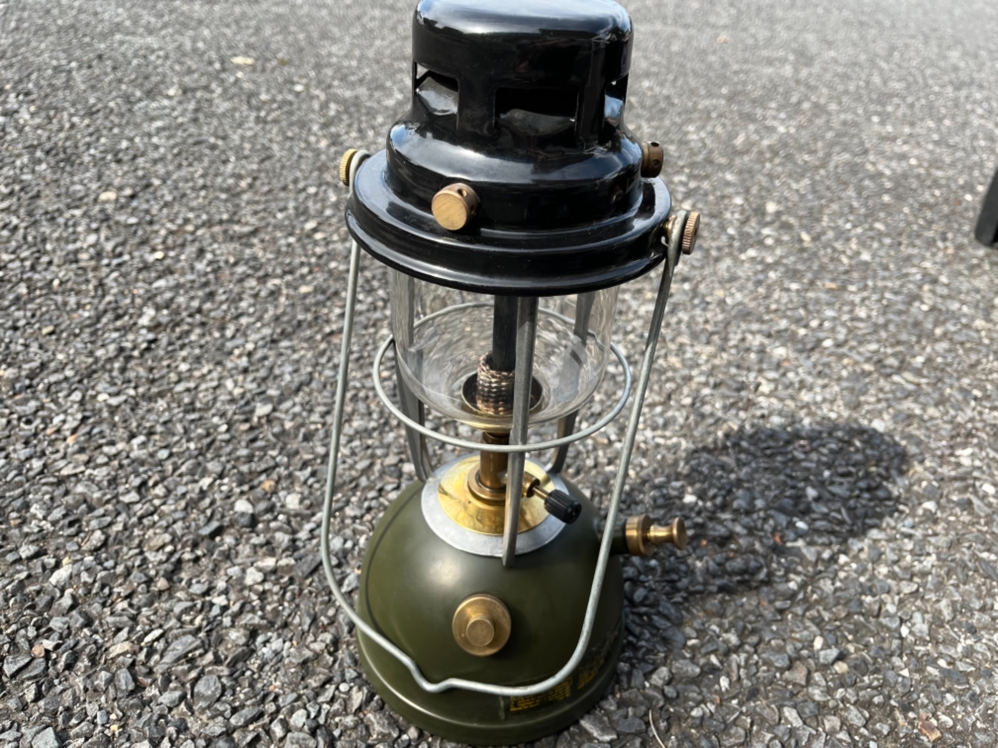 ヴェイパラックス「M320」アーミーグリーンはイギリスの代表ランタン