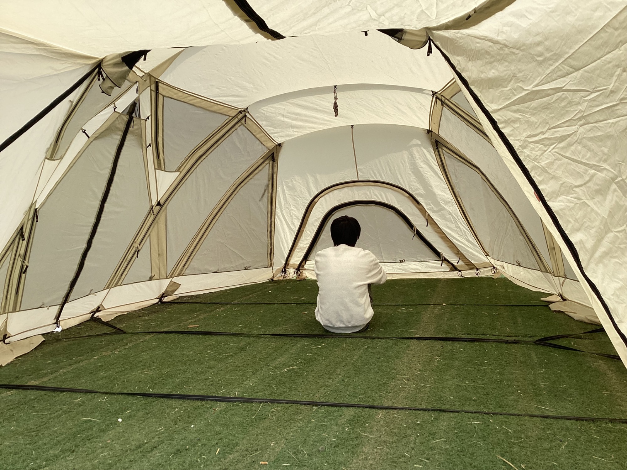 キャンパー必見！スノーピークのリビングシェルロングPro.アイボリーが