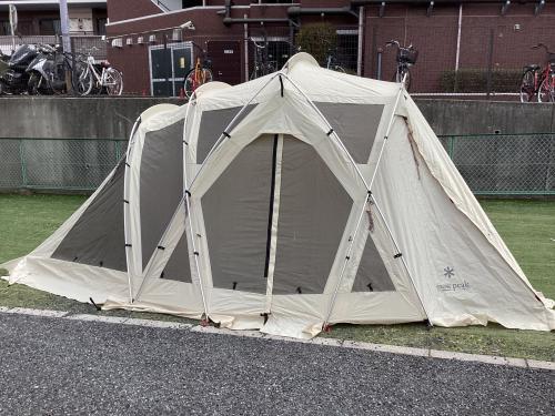 キャンパー必見！スノーピークのリビングシェルロングPro.アイボリーが