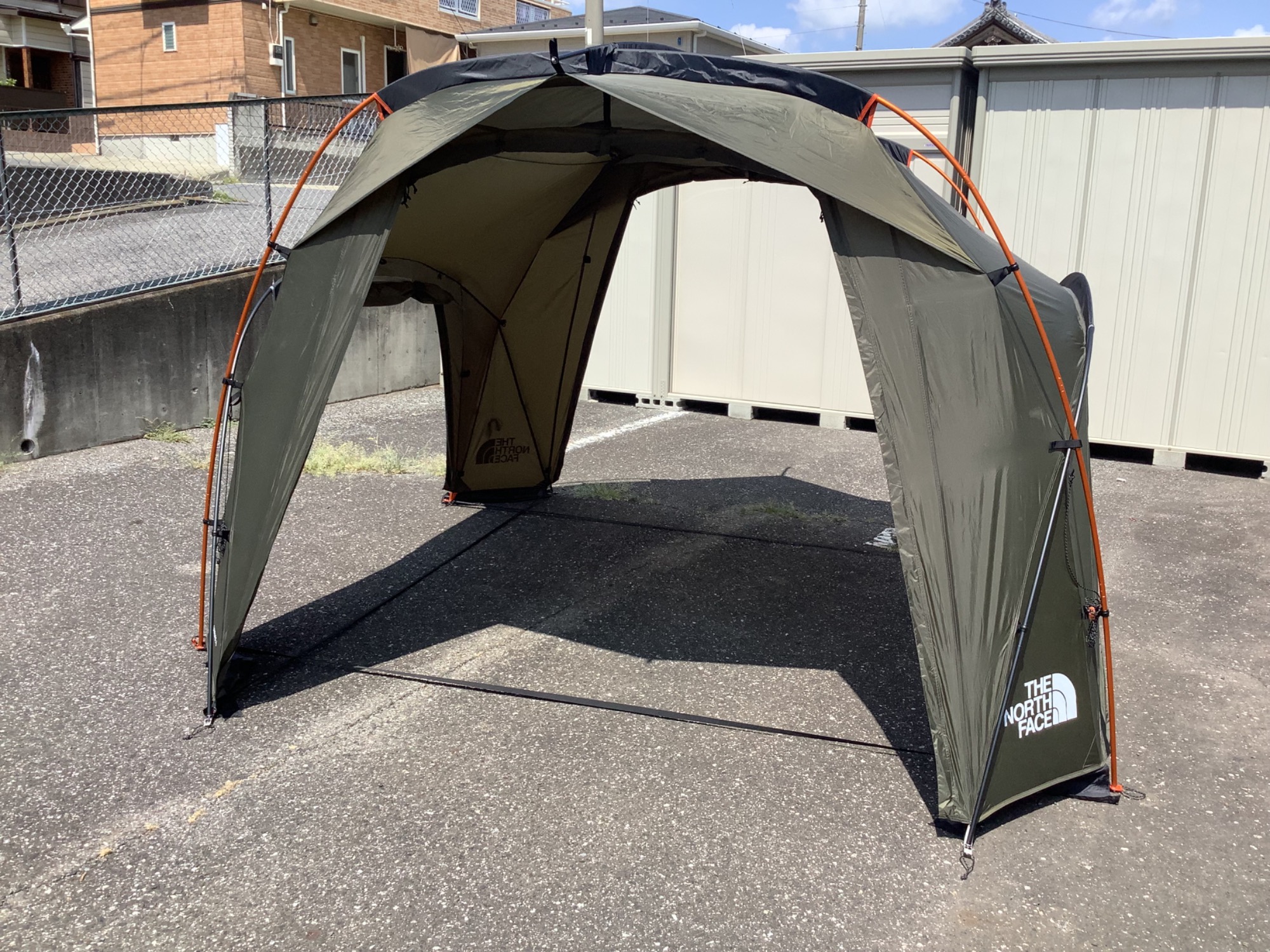 スタイリッシュなデザイン！新人スタッフがエバベース6を初設営