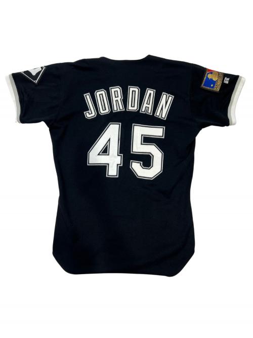 マイケル・ジョーダン 野球選手としての時代』貴重なユニフォームが