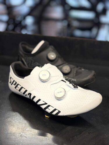 S-WORKS ARES 2試乗レビュー | スペシャライズド 自由が丘