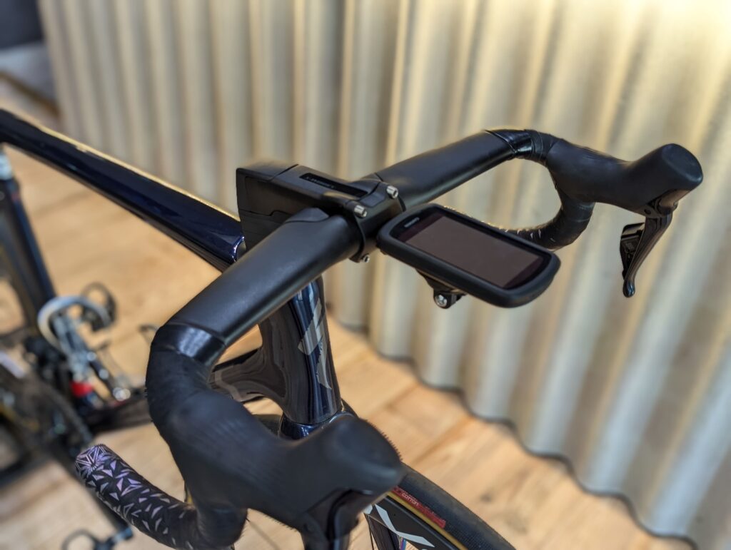 Tarmac SL7×Roval Rapide Cockpit 】ハンドルバーカスタム