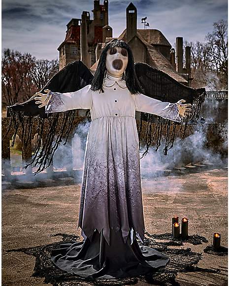 4 Ft 7 In Dark Princess Animatronic - Spirithalloween.com