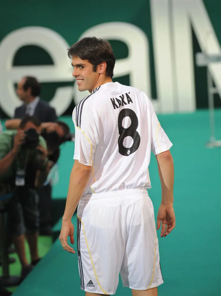 トニ・クロースの背番号は8！ブンデスリーガ時代は背番号39を着用し