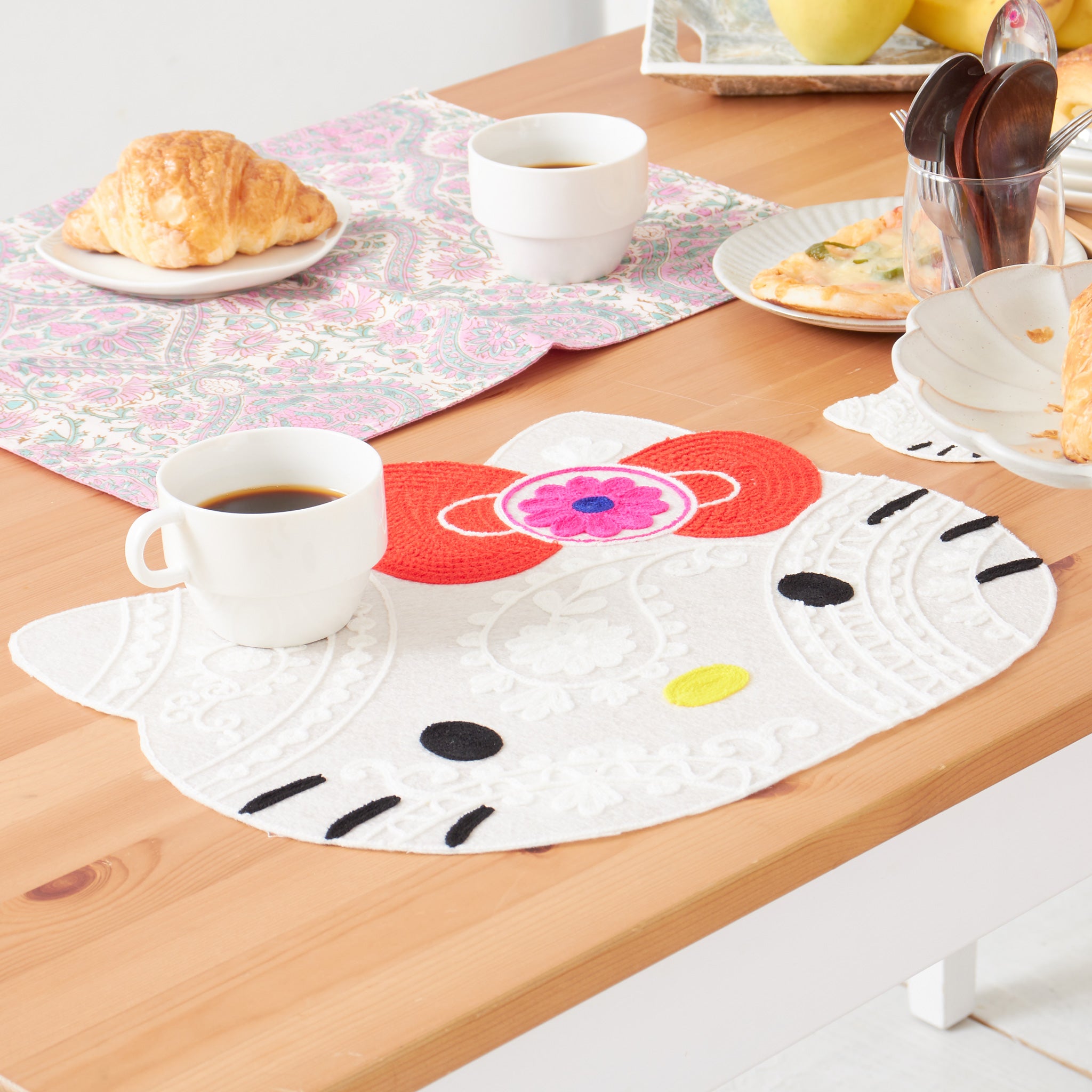 ハローキティ ランチョンマット – MAYGLOBE