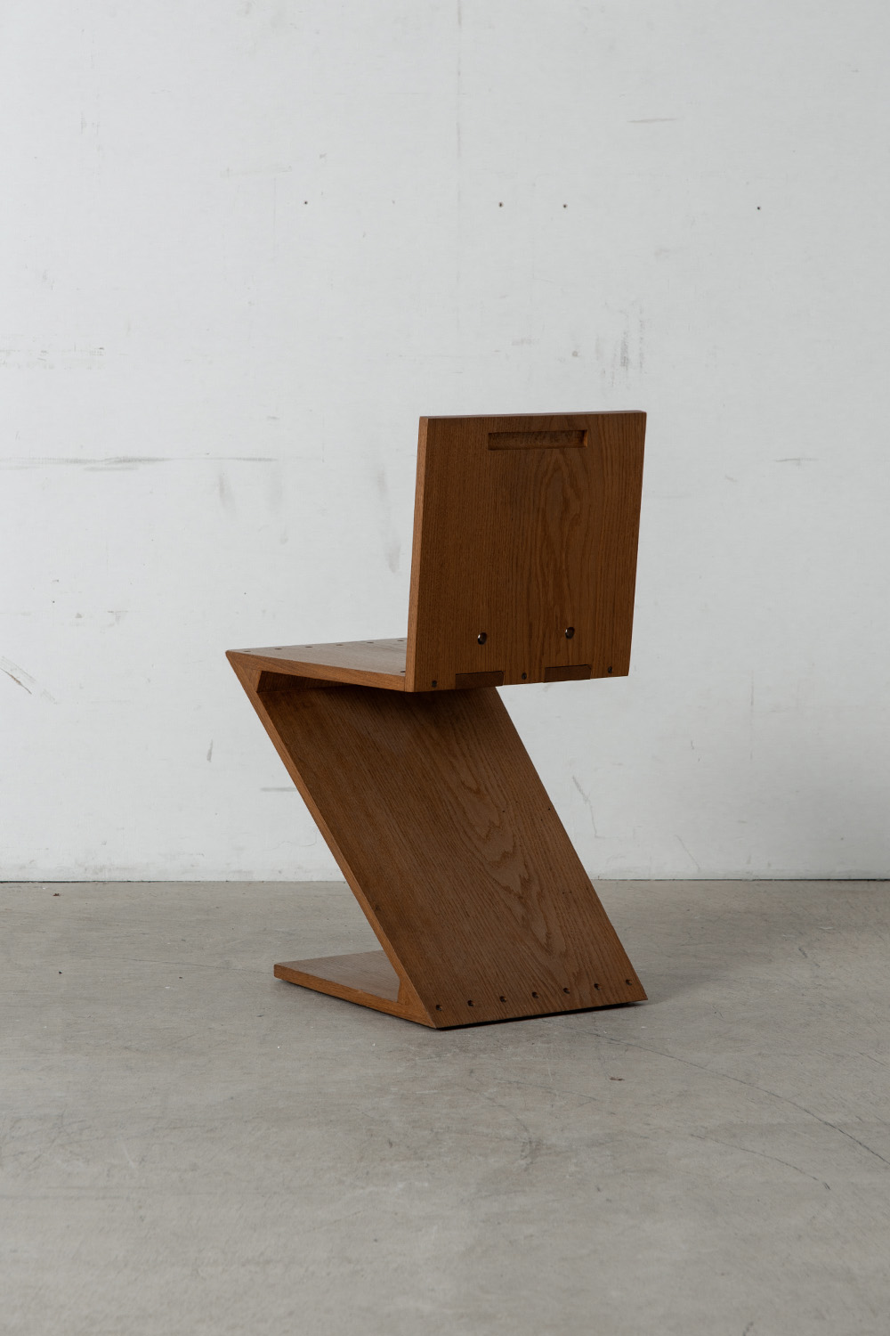 stoop | Zig Zag Chair by Gerrit Thomas Rietveld for Gerard v.d.