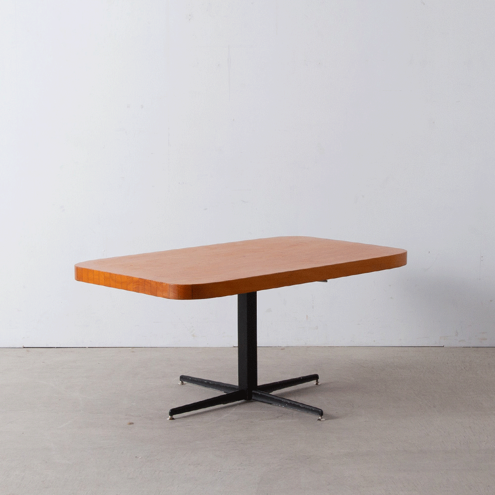 stoop | Adjustable Table by Charlotte Perriand for Les Arcs 1800
