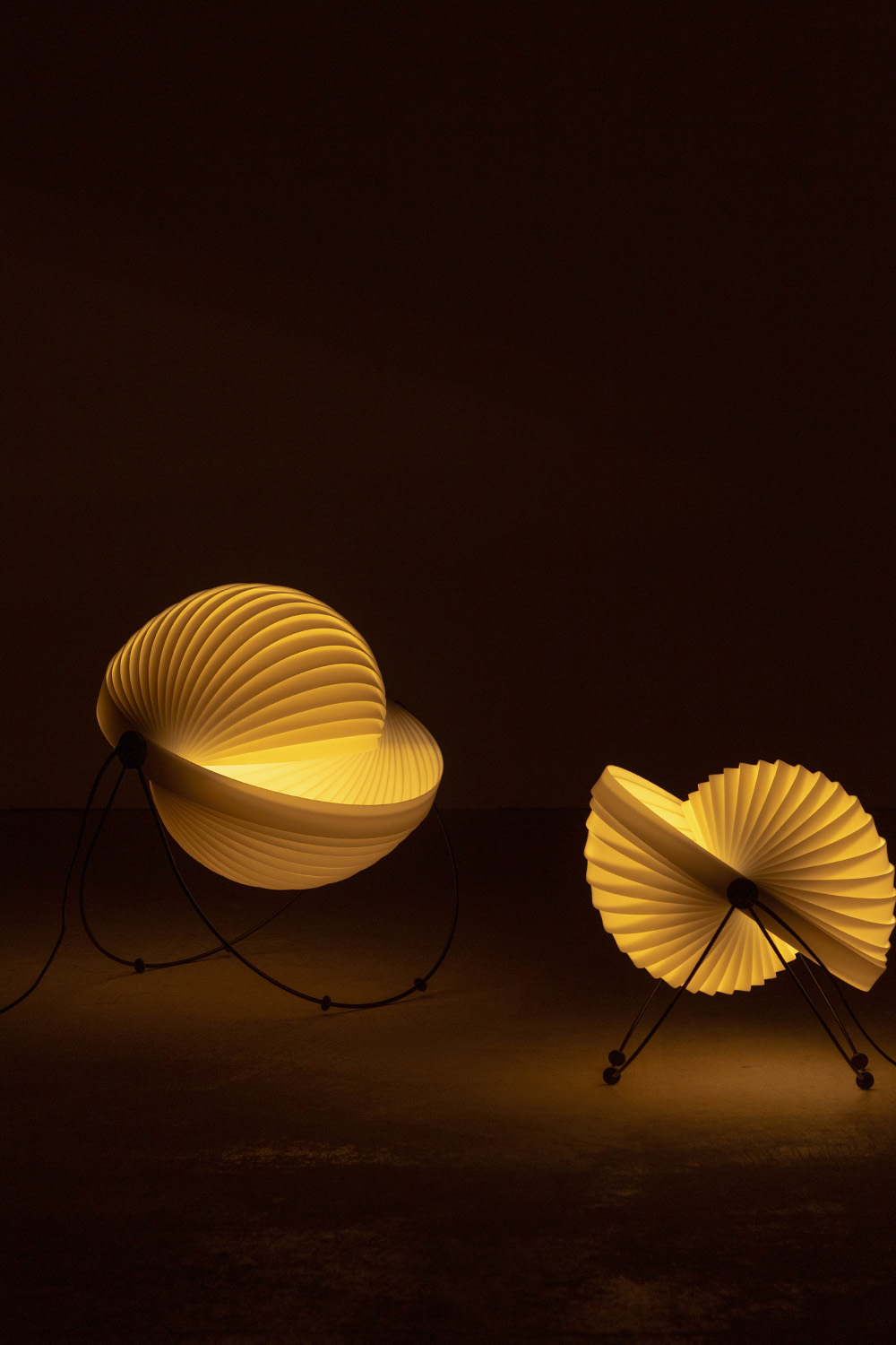 stoop | ECLIPSE Desk Lamp by Mauricio Klabin for OBJEKTO