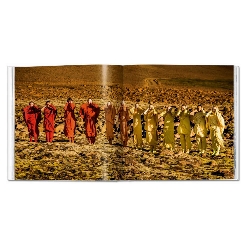 ISSEY MIYAKE 三宅一生』増補改訂版 ISSEY MIYAKE -の商品詳細 | 蔦屋