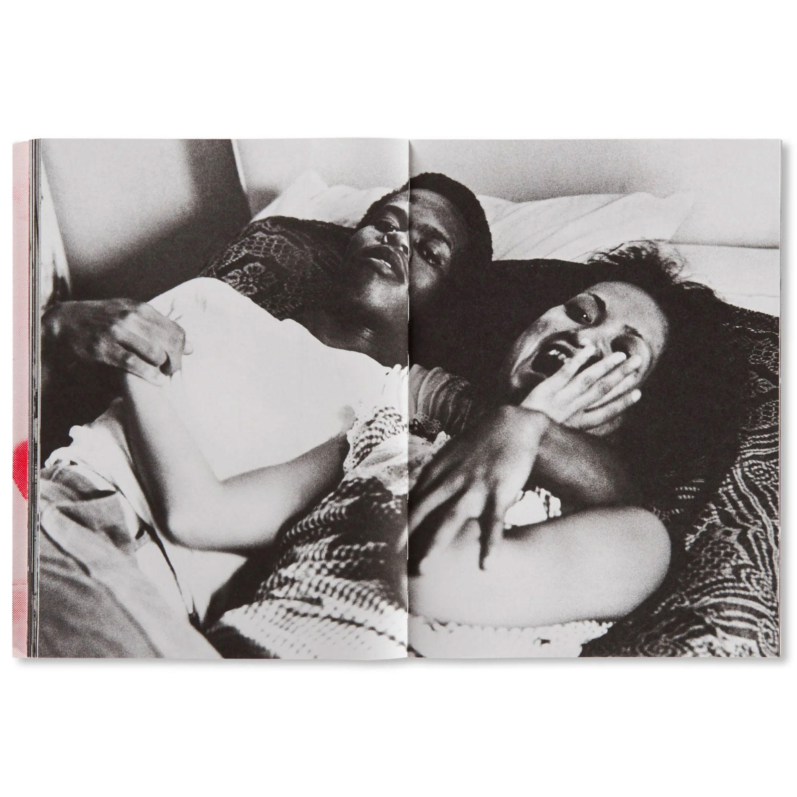 600部限定／SECOND EDITION】RED FLOWER, THE WOMEN OF OKINAWA 赤花