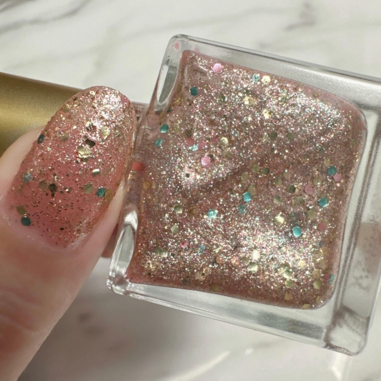 ホリデーコレクション】ネイルエス couronne de noel nailsの商品詳細