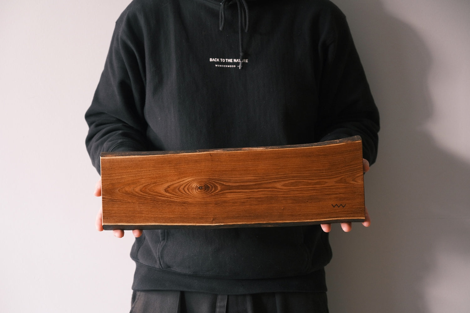 槐(エンジュ) 一枚板プレート | 465×120-140×25 mm – 一枚板テーブル