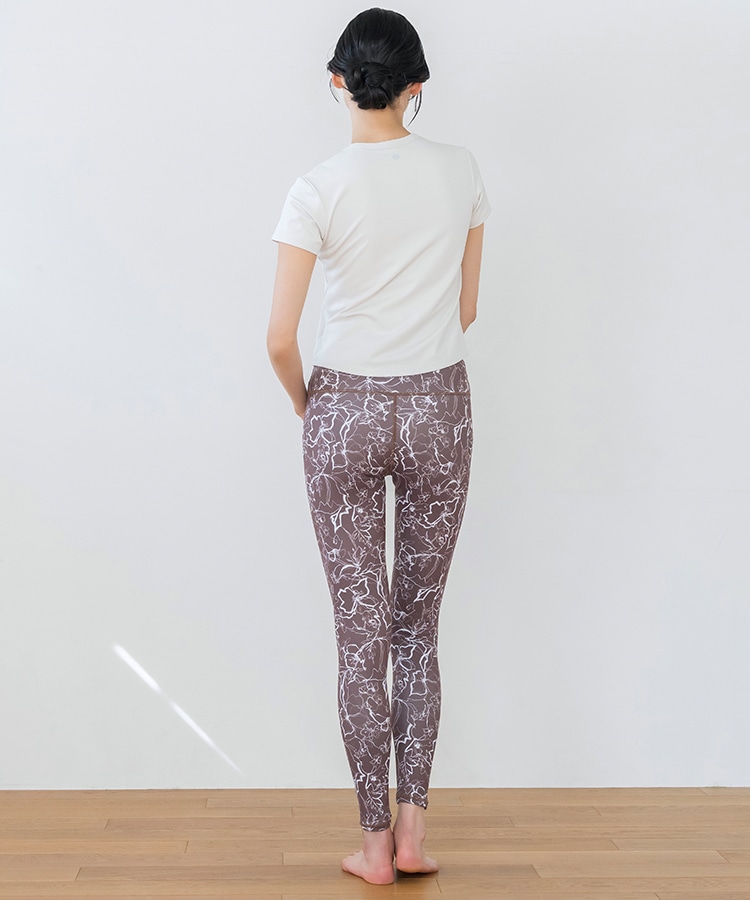 SUKALA】カップ付きTee＆レギンスセットアップ(XSサイズ ブラウン