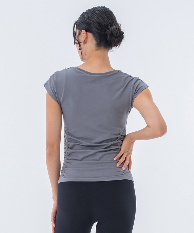 SUKALA】カップ付きエンハンスTee(S・Lサイズ チャコール・ホワイト