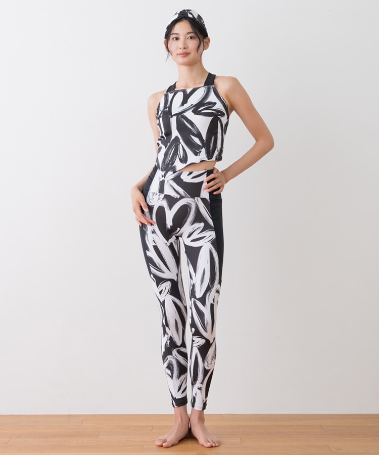 SUKALA】ハートプリントホルターネックブラトップ(XS・Sサイズ