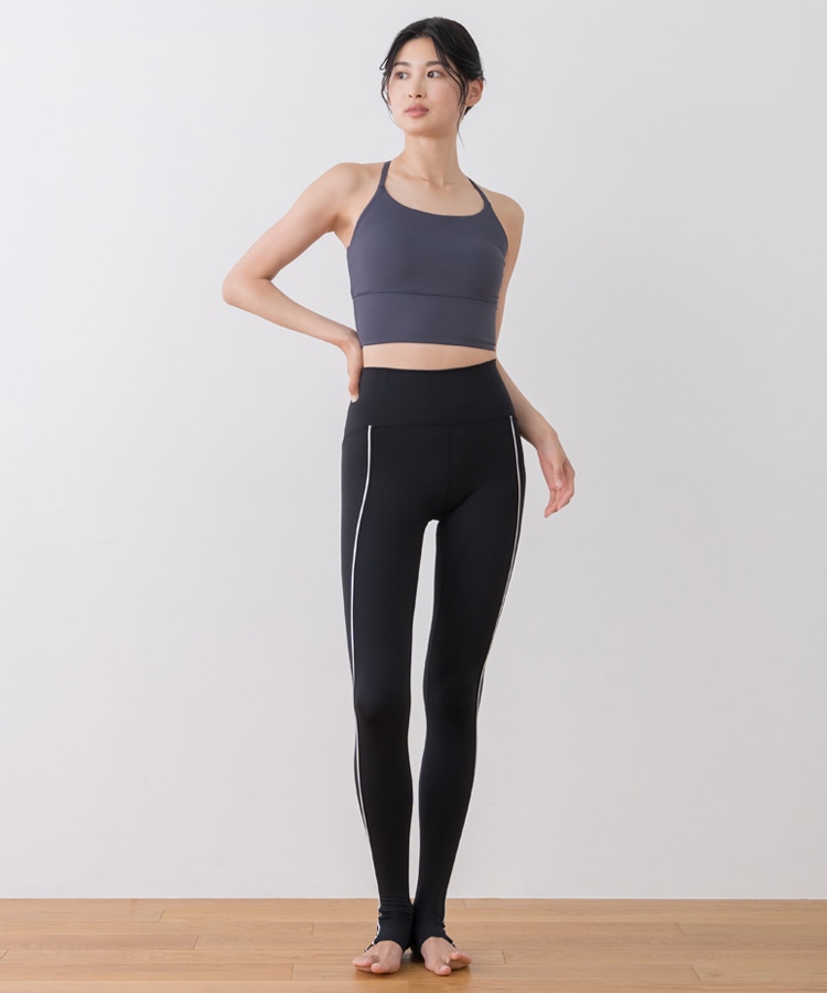 SUKALA】ブラトップ付きペーパーライクタンクトップ(Sサイズ ネイビー