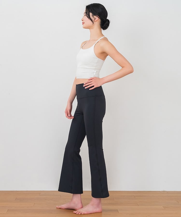 SUKALA】ミックスアンドマッチトリプルセットアップ: ヨガウェアLAVA