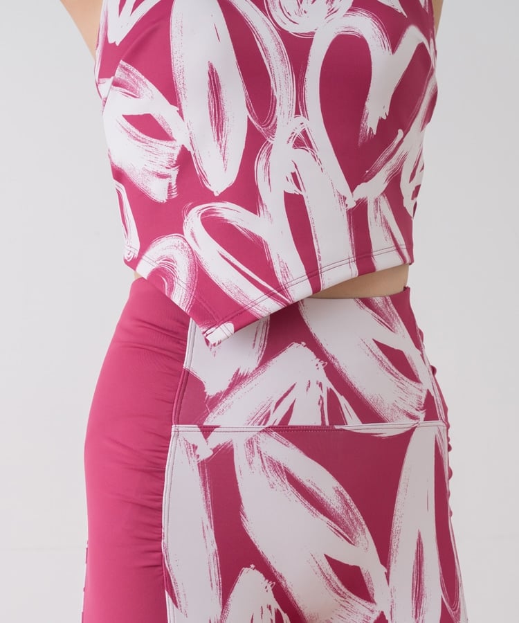 SUKALA】ハートプリントホルターネックブラトップ(XS・Sサイズ