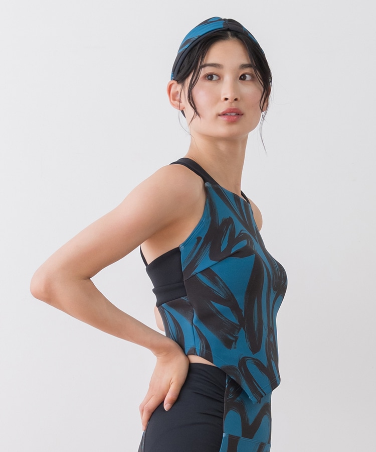 SUKALA】ハートプリントホルターネックブラトップ(XS・Sサイズ