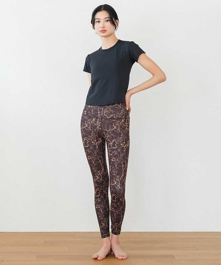 SUKALA】カップ付きTee＆レギンスセットアップ(XSサイズ ブラウン